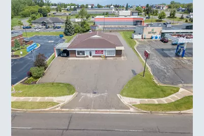 845 4 Mile Road NW, Grand Rapids, MI 49544 - Photo 6