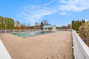 562 Brookstone St, Holland, MI 49423 - Photo 30
