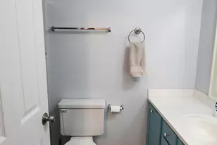 37674 Colonial Dr S, Westland, MI 48185 - Photo 20