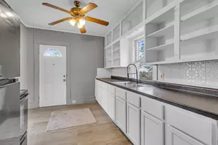 1915 E Ganson St, Jackson, MI 49202 - Photo 14