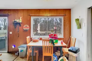 1095 S Devenish Ln, Flint, MI 48532 - Photo 16