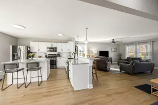 50669 Rebecca Dr, Paw Paw, MI 49079 - Photo 8