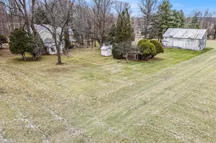 10241 Bair Lake St, Three Rivers, MI 49093 - Photo 14