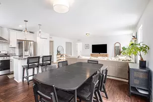 10281 Swan Lake Cir, Ypsilanti, MI 48197 - Photo 12