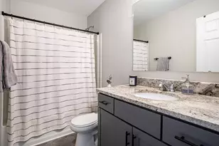 10281 Swan Lake Cir, Ypsilanti, MI 48197 - Photo 26