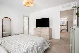 10281 Swan Lake Cir, Ypsilanti, MI 48197 - Photo 20