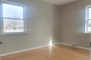 20945 Parkcrest Dr, Harper Woods, MI 48225 - Photo 10