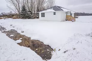 163 118th Ave, Shelbyville, MI 49344 - Photo 4