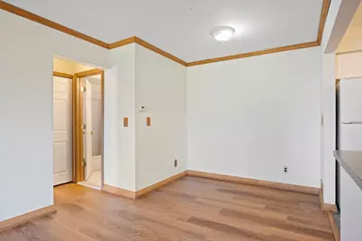 29516 Bobrich Street #20, Livonia, MI 48152 - Photo 10