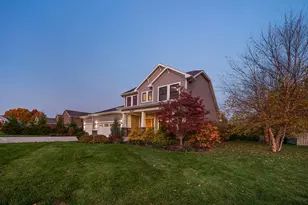 4047 Fox Woods Rd, Saint Joseph, MI 49085 - Photo 30