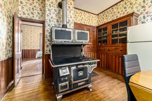 310 W Van Buren St, Gobles, MI 49055 - Photo 10