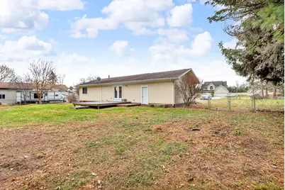 1024 Maple Grove Road, Jackson, MI 49201 - Photo 6