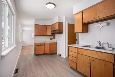 305 S Mingo Street, Albion, MI 49224 - Photo 8