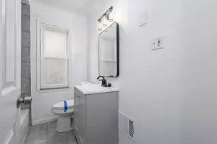 11222 Wayburn St, Detroit, MI 48224 - Photo 14