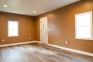 172 Eldredge St, Battle Creek, MI 49037 - Photo 2