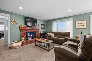 1420 Worcester Dr NE, Grand Rapids, MI 49505 - Photo 12