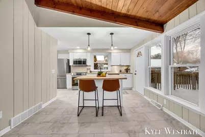 315 Lawndale Avenue NE, Grand Rapids, MI 49503 - Photo 12