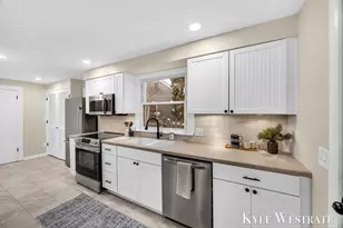 315 Lawndale Ave NE, Grand Rapids, MI 49503 - Photo 16