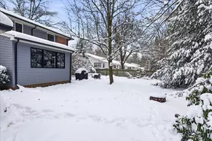 2616 Lomond Dr, Kalamazoo, MI 49008 - Photo 42