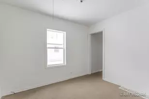 412 E Berrien St, Paw Paw, MI 49079 - Photo 12