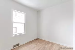 412 E Berrien St, Paw Paw, MI 49079 - Photo 14