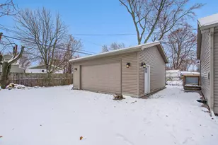1070 Hawthorne Ave, Ypsilanti, MI 48198 - Photo 34