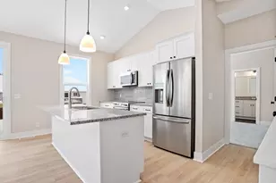 3741 Elderberry Dr, Holland, MI 49424 - Photo 10