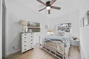 328 Adams St, Jackson, MI 49202 - Photo 14