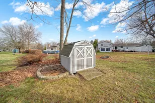 520 Meadowbrook Dr, Adrian, MI 49221 - Photo 36
