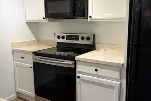 3245 Reeves Dr, Melvindale, MI 48122 - Photo 6