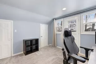 94 W 17th St, Holland, MI 49423 - Photo 12