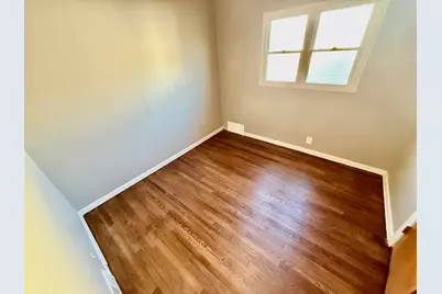 22084 Shakespeare Avenue, Eastpointe, MI 48021 - Photo 6