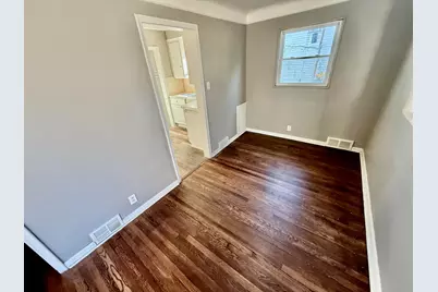 22084 Shakespeare Avenue, Eastpointe, MI 48021 - Photo 4