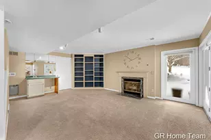 1946 Cross Bend St NE, Grand Rapids, MI 49505 - Photo 34