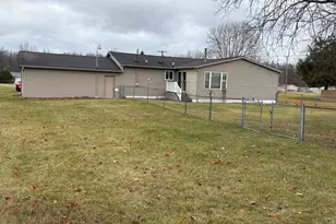 5603 Oakpoint Rd, Jackson, MI 49201 - Photo 4