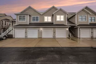 51 Arthur St, Manistee, MI 49660 - Photo 6