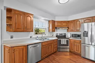 6238 Hampton St, Portage, MI 49024 - Photo 10