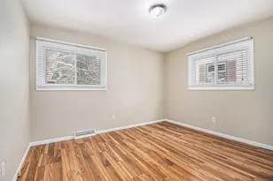 1717 Gentian Dr SE, Grand Rapids, MI 49508 - Photo 8