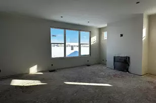 690 Lincoln Lawns Dr NW, Grand Rapids, MI 49534 - Photo 6