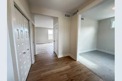 690 Lincoln Lawns Drive NW, Grand Rapids, MI 49534 - Photo 2