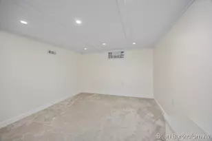 147 Gaylord Dr, Rockford, MI 49341 - Photo 32