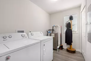 820 Emory St, Howard City, MI 49329 - Photo 16