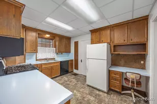 2219 Paris Ave SE, Grand Rapids, MI 49507 - Photo 14