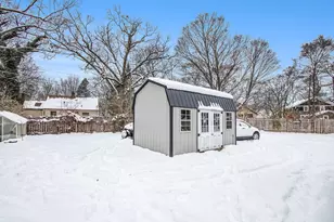 389 Parker Ave, Benton Harbor, MI 49022 - Photo 18