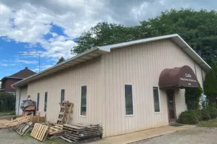 1418 Lewis St, Jackson, MI 49203 - Photo 1