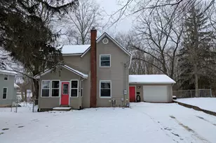 119 Park Ave, Allegan, MI 49010 - Photo 1