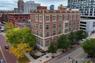 25 Sheldon Ave SE, Grand Rapids, MI 49503 - Photo 4