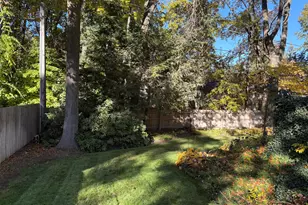 1203 Heather Dr, Holland, MI 49423 - Photo 8