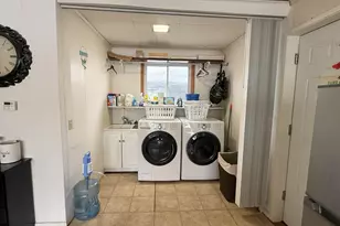 910 Elizabeth Ct, Mount Pleasant, MI 48858 - Photo 16