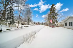 318 Cedar St, Brooklyn, MI 49230 - Photo 24